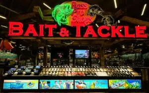 retail signage bass pro shop and dsa signage