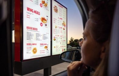 SlimChickens 2 DSA Signage drive thru solutions for restaurant digital signage